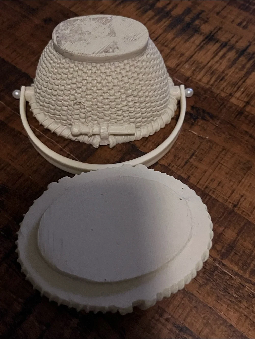 Vintage Style Cream ceramic Trinket Basket with Handle